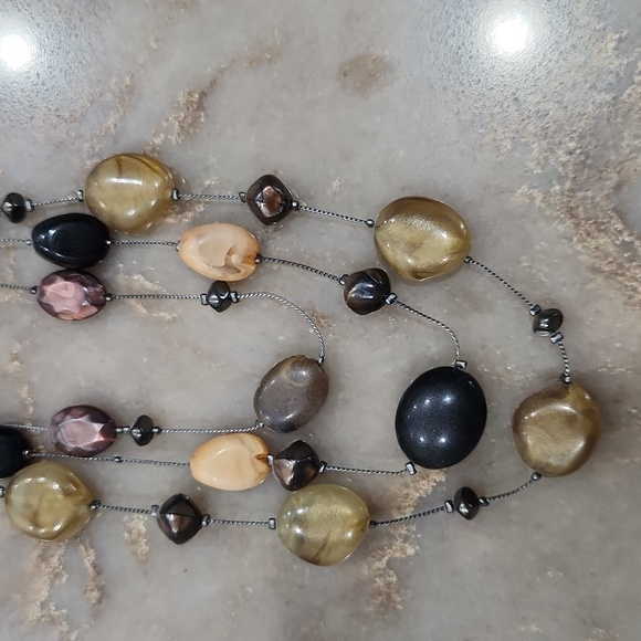 Lia Sophia Necklace - Picture 2 of 2